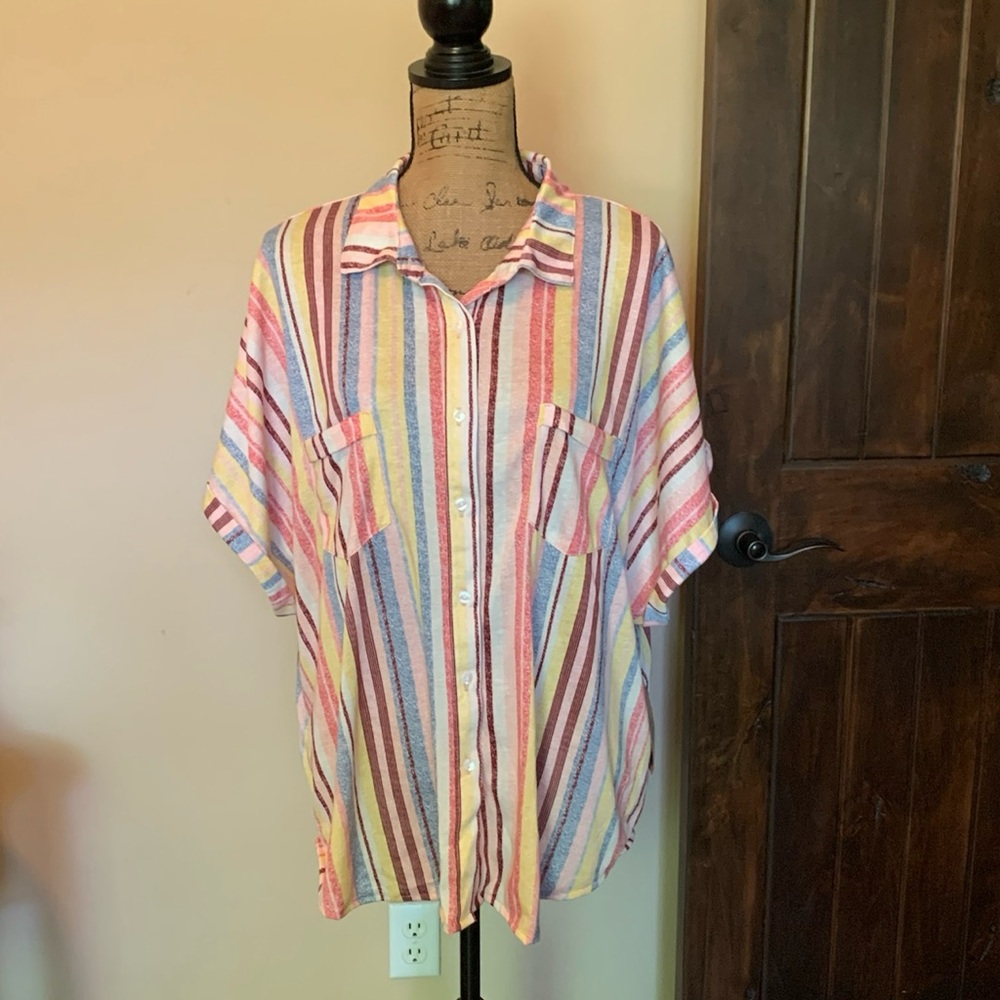 Cute striped top-New with tag!